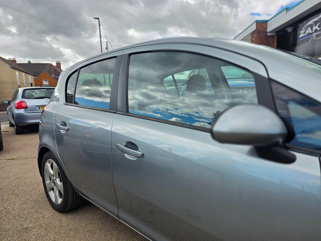 Vauxhall Corsa 1.2 16V Sxi Euro 5 Ac SB62FAM Silver #2
