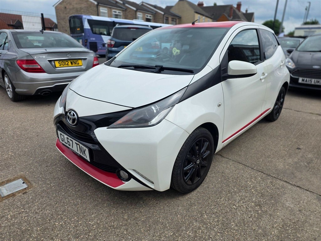Toyota Aygo 1.0 Vvt-i X-press Euro 6 GL67TNK White #3