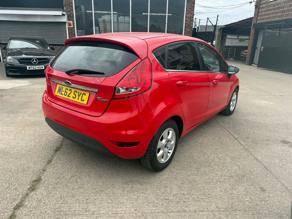 Ford Fiesta 1.6 Tdci Econetic Dpf Titanium ML62SYC Red #6