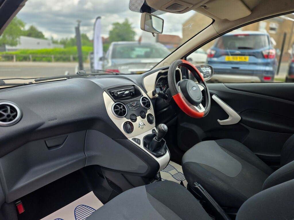 Ford KA Zetec Red #24