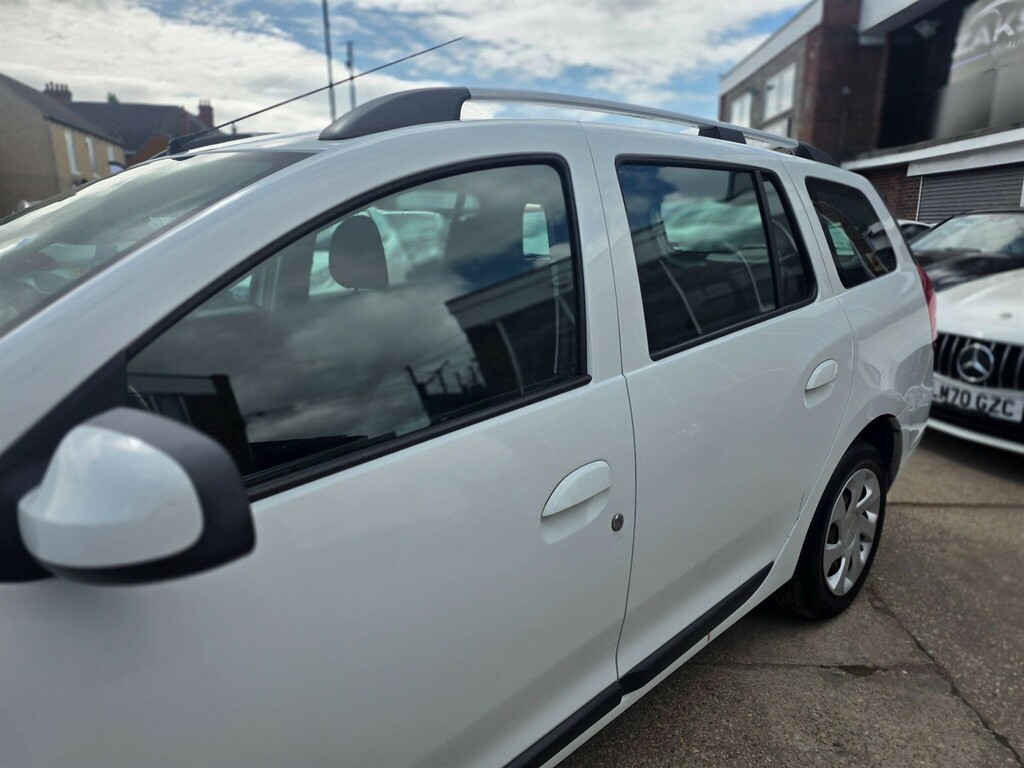 Dacia Logan Estate White #8