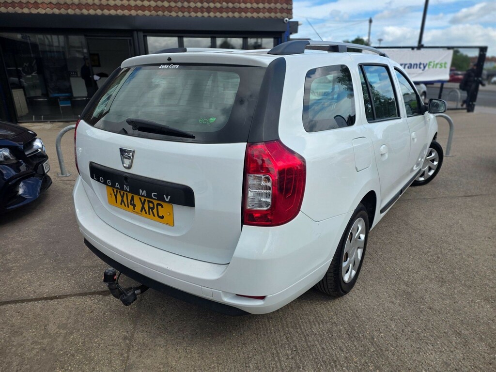 Dacia Logan Estate White #15