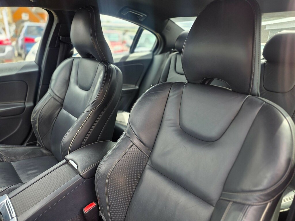 Volvo S60 D4 Se Lux Saloon Red #41