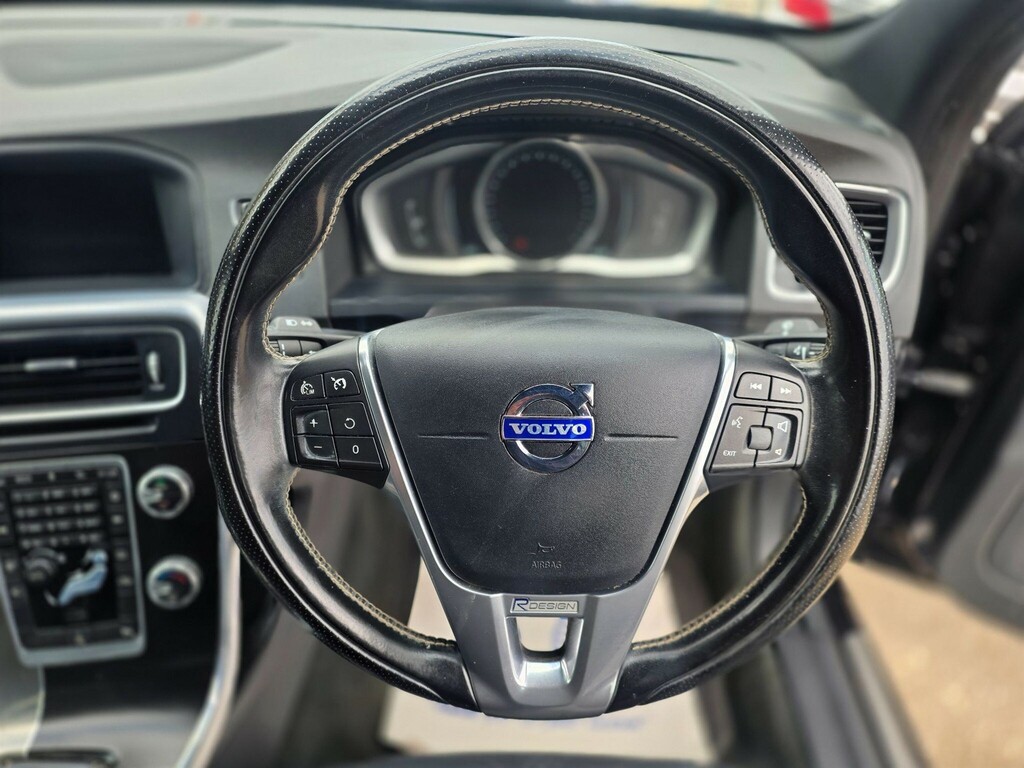 Volvo S60 D4 Se Lux Saloon Red #22