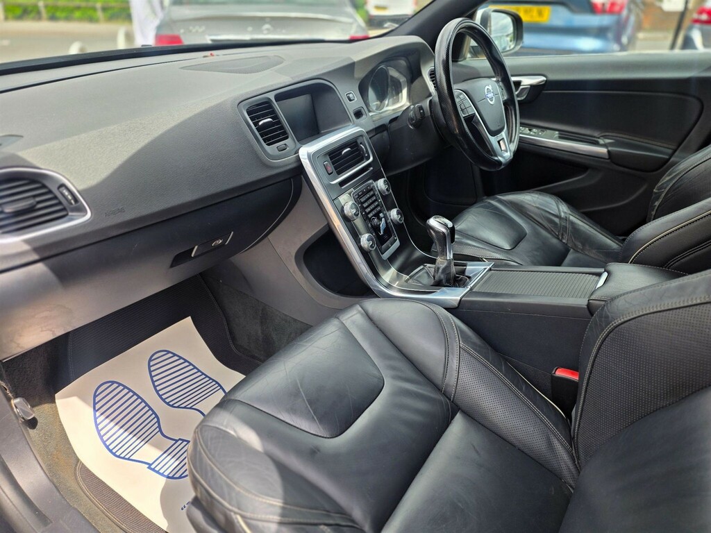 Volvo S60 D4 Se Lux Saloon Red #38