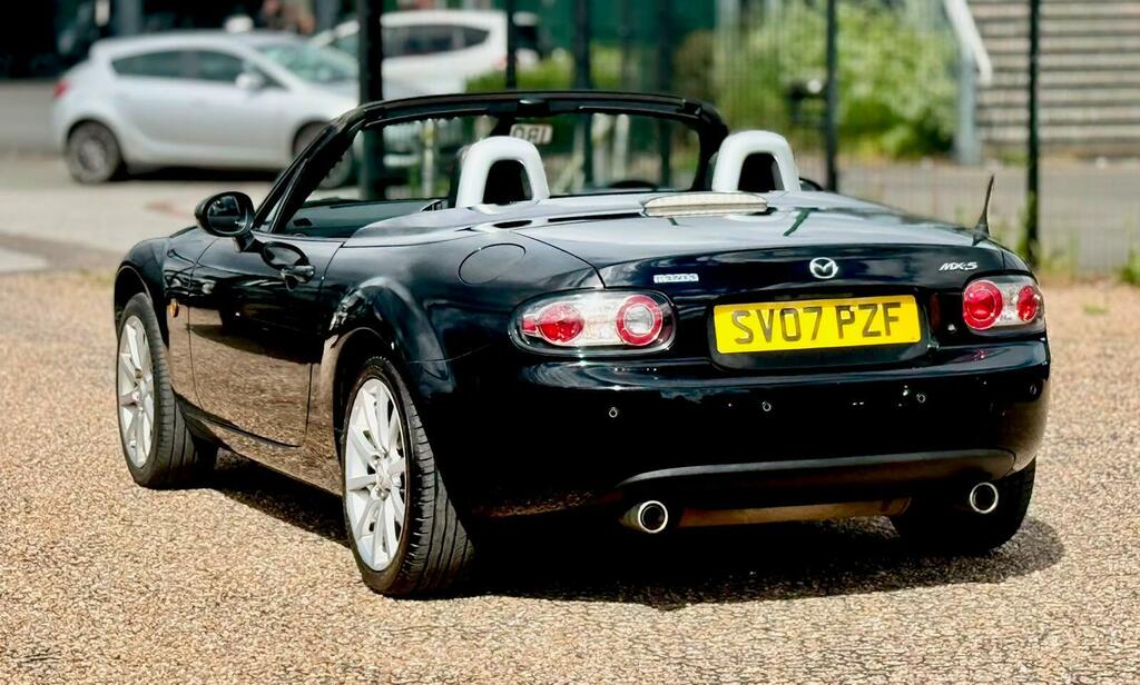 Mazda MX-5 Sport Black #4