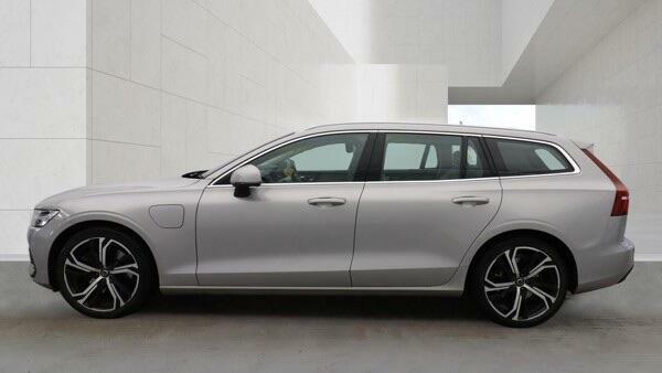 Volvo V60 Plus Bright Silver #5