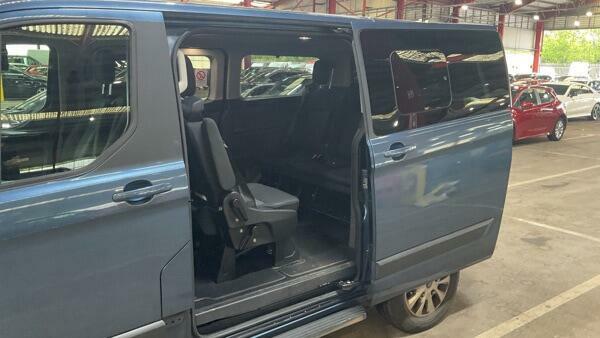 Ford Tourneo Custom 2.0 320 Ecoblue Titanium Minibus Double Cab Di Black #8