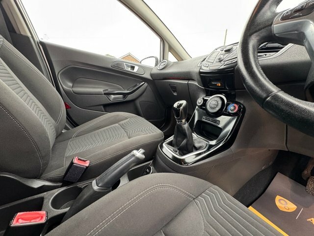 Ford Fiesta Hatchback 1.6T Ecoboost St-3 Euro 5 Ss 201 Blue #14