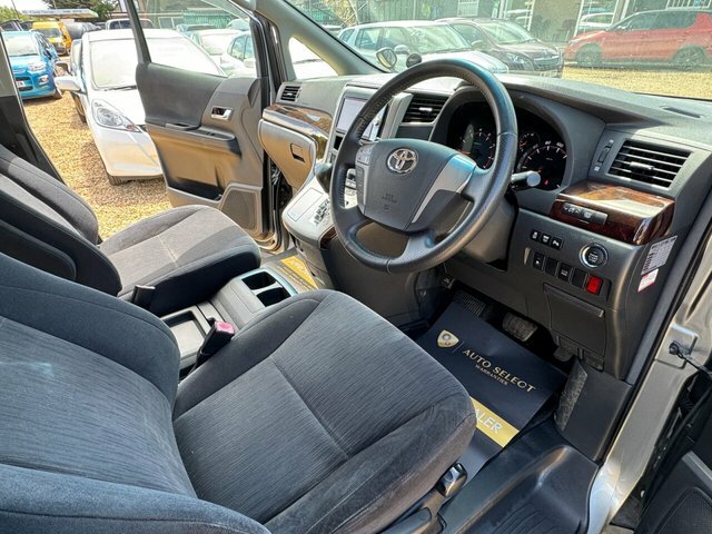 Toyota Vellfire Mpv White #26
