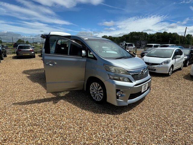 Toyota Vellfire Mpv White #29