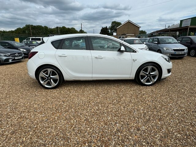 Vauxhall Astra 1.6 Excite 113 Bhp White #8