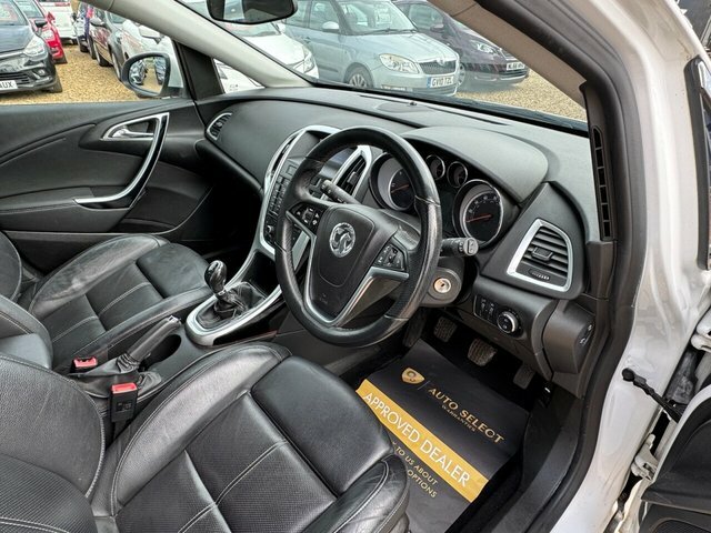 Vauxhall Astra 1.6 Excite 113 Bhp White #14