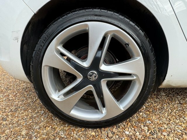 Vauxhall Astra 1.6 Excite 113 Bhp White #33