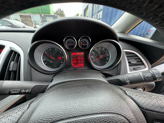 Vauxhall Astra 1.6 Excite 113 Bhp White #17