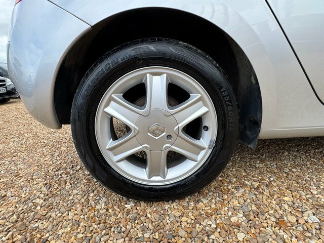 Renault Grand Modus 1.5 Dci 86 Dynamique Silver #32