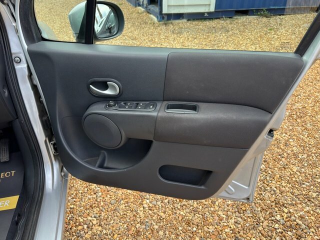 Renault Grand Modus 1.5 Dci 86 Dynamique Silver #12