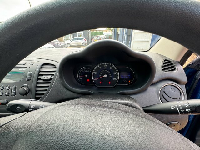Hyundai I10 1.2 Classic Red #16