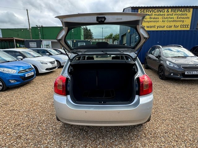 Toyota Corolla 1.6 Vvt-i T Spirit Hatchback Silver #6