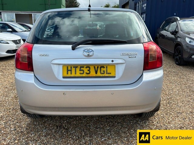 Toyota Corolla 1.6 Vvt-i T Spirit Hatchback Silver #2