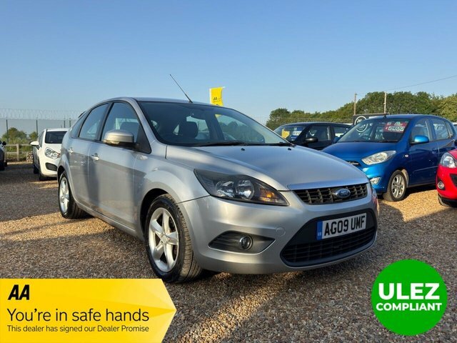 Ford Focus 1.6 Zetec Hatchback 184 G Km Silver