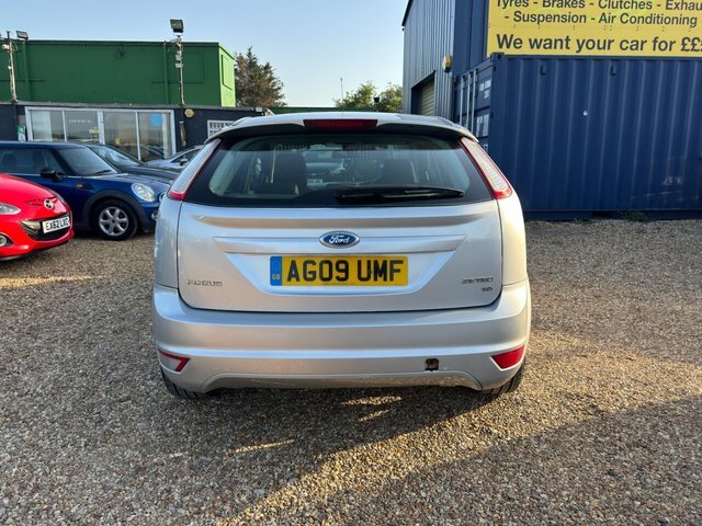 Ford Focus 1.6 Zetec Hatchback 184 G Km Silver #5