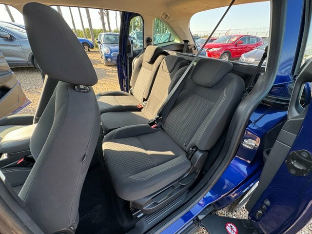 Ford Grand C-Max 1.0T Ecoboost Titanium Euro 6 Ss Black #23