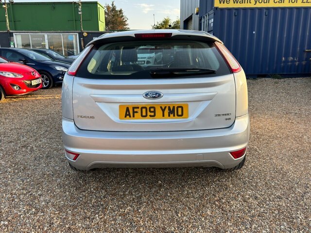 Ford Focus 1.6 Zetec Hatchback 161 G Km 99 Silver #6