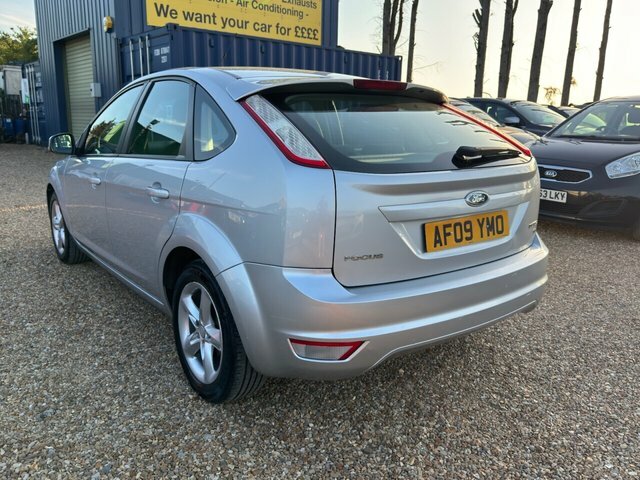 Ford Focus 1.6 Zetec Hatchback 161 Gkm, 9 Black #7