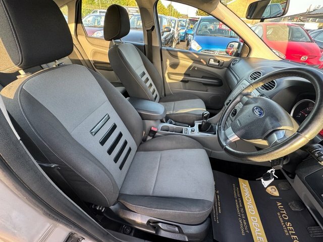 Ford Focus 1.6 Zetec Hatchback 161 Gkm, 9 Black #23