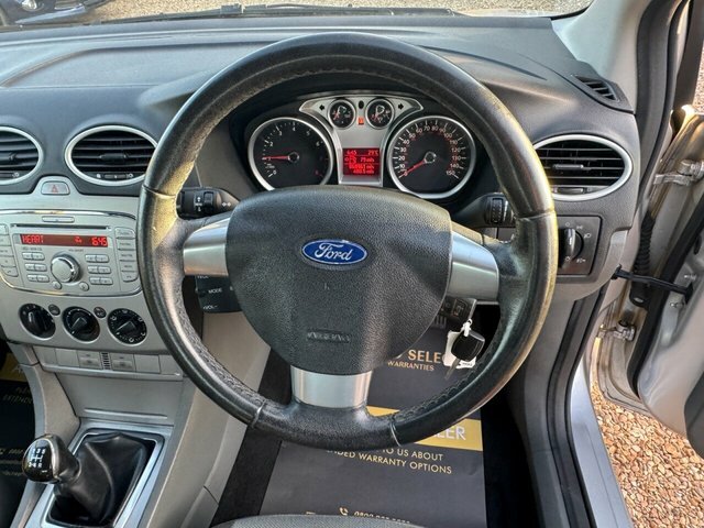 Ford Focus 1.6 Zetec Hatchback 161 Gkm, 9 Black #20