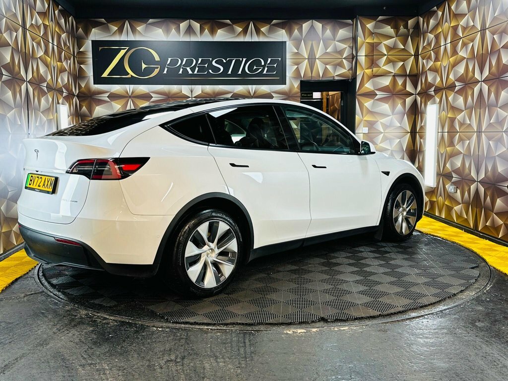 Tesla Model Y Suv BV72AXM White #6