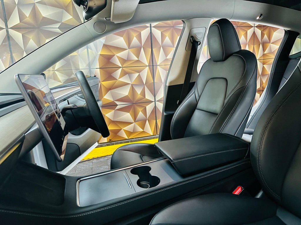 Tesla Model Y Suv BV72AXM White #5