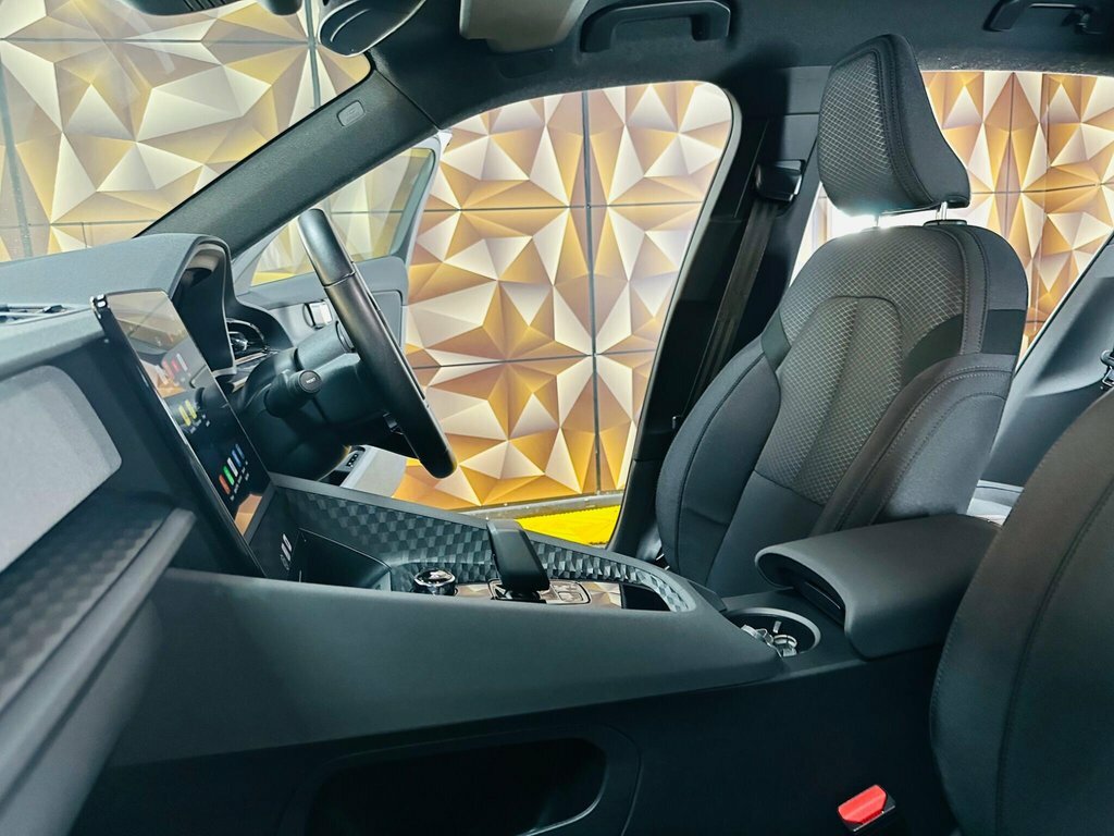 Polestar 2 Hatchback OV22WKE White #3