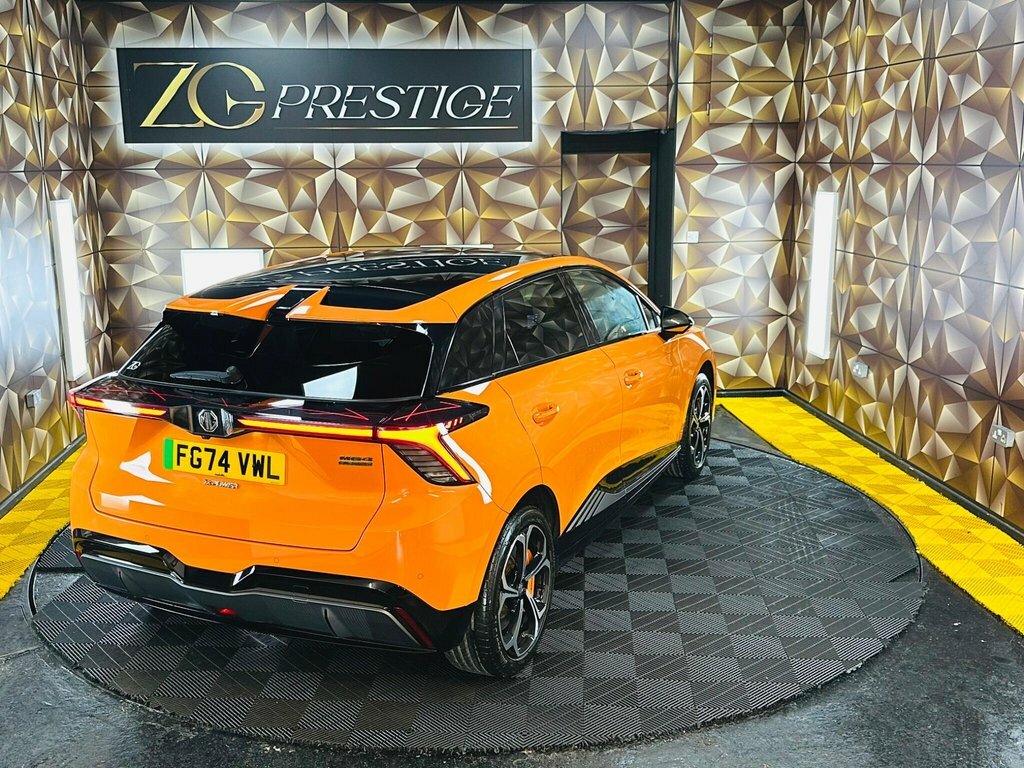 MG MG4 Hatchback FG74VWL Orange #5