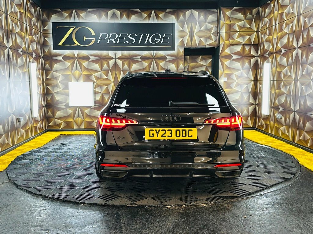 Audi A4 Avant 2L Black Edition GY23ODC Black #4