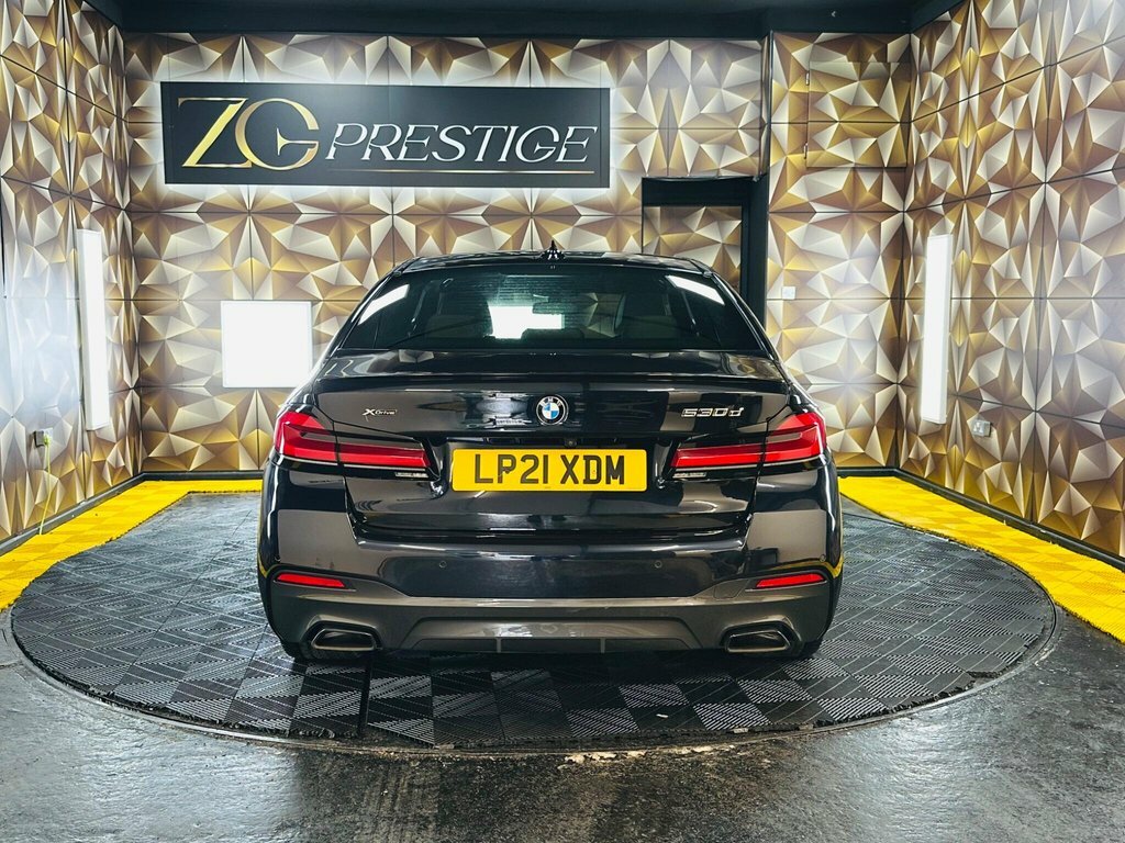 BMW 5 Series 3L M Sport LP21XDM Black #4