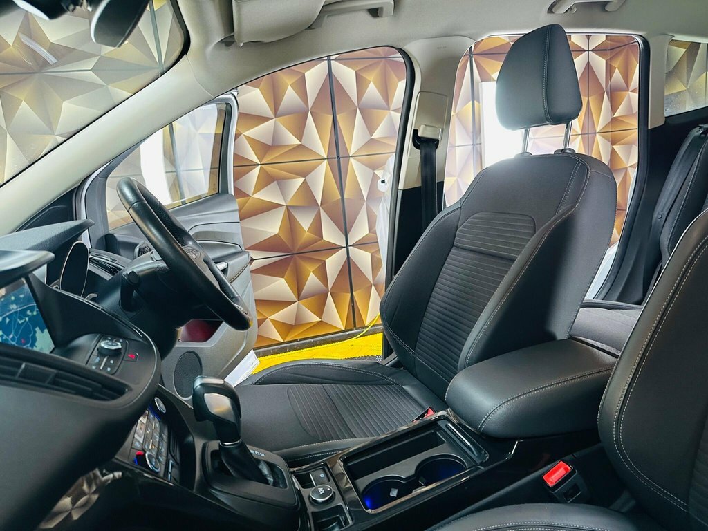 Ford Kuga 2L Titanium Edition White #5