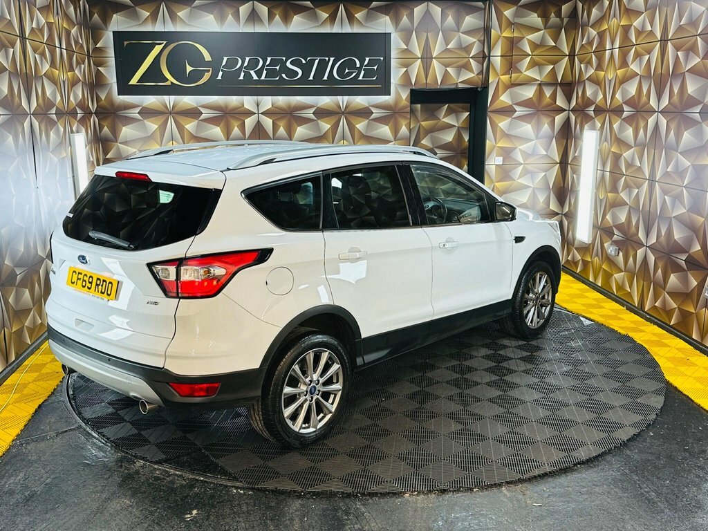 Ford Kuga 2L Titanium Edition White #6