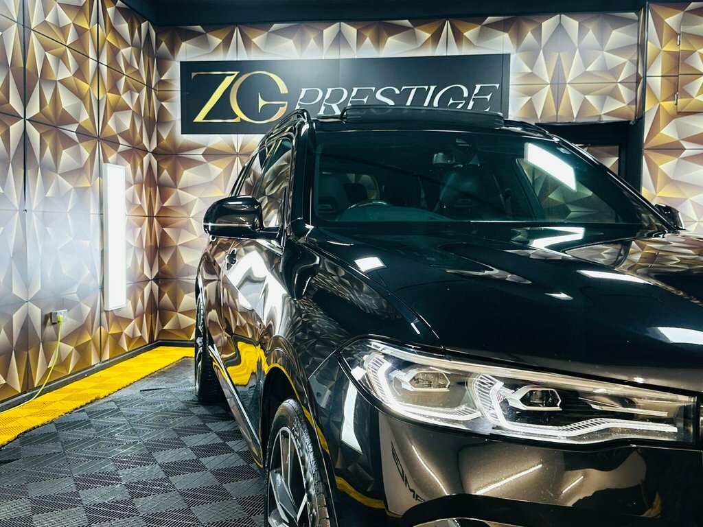 BMW X7 4.4 X7 Black #8