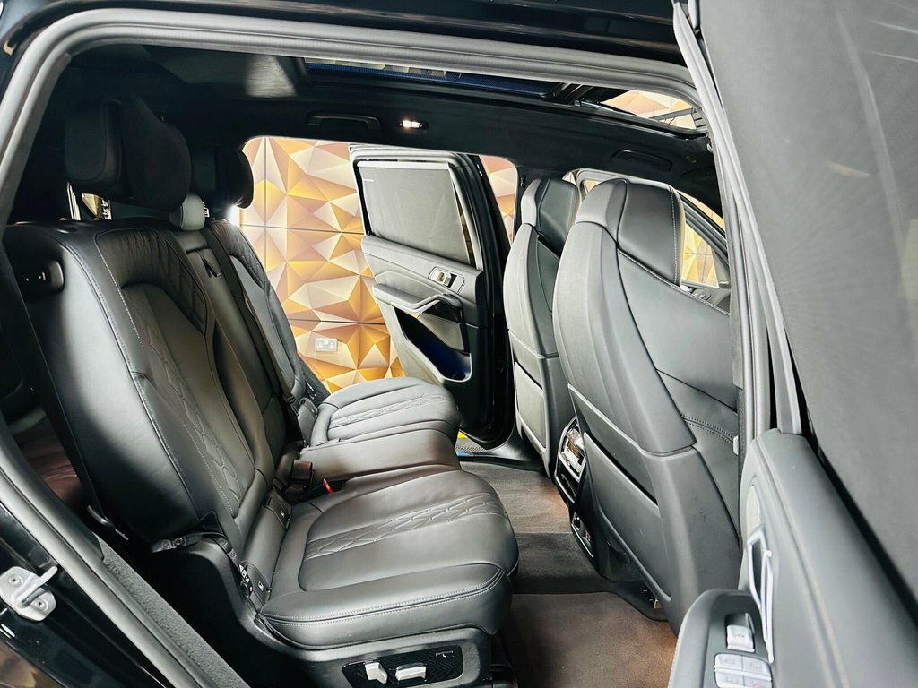 BMW X7 4.4 X7 Black #80