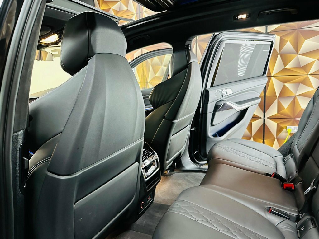 BMW X7 4.4 X7 Black #74