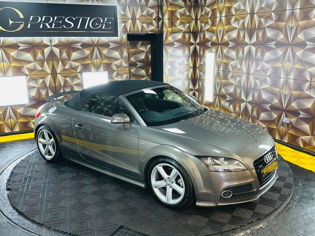 Audi TT 2L S Line Grey