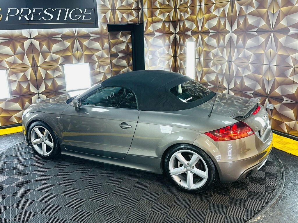 Audi TT 2L S Line Grey #2
