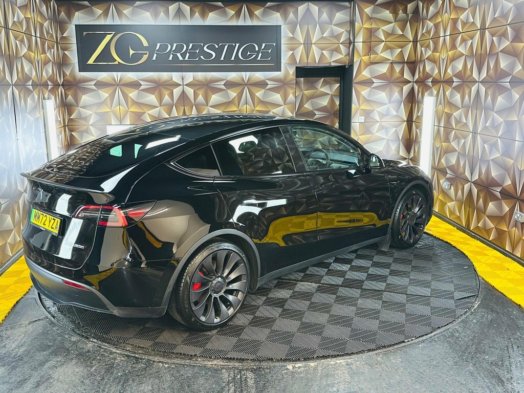 Tesla Model Y Suv MM72YZA Black #6