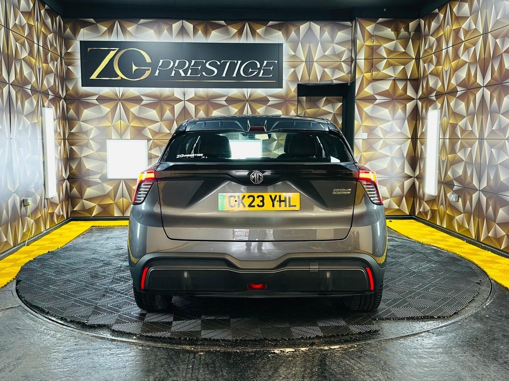MG MG4 Hatchback Grey #4