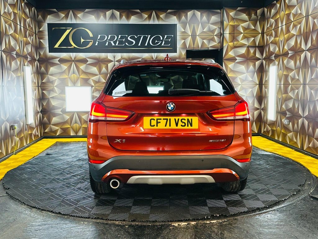 BMW X1 1.5L Xline Orange #4