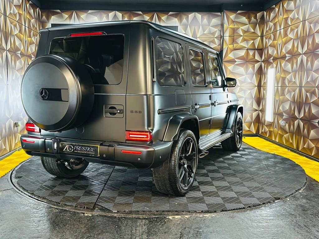 Mercedes-Benz G Class 4.0L Amg G 63 4Matic Black #31