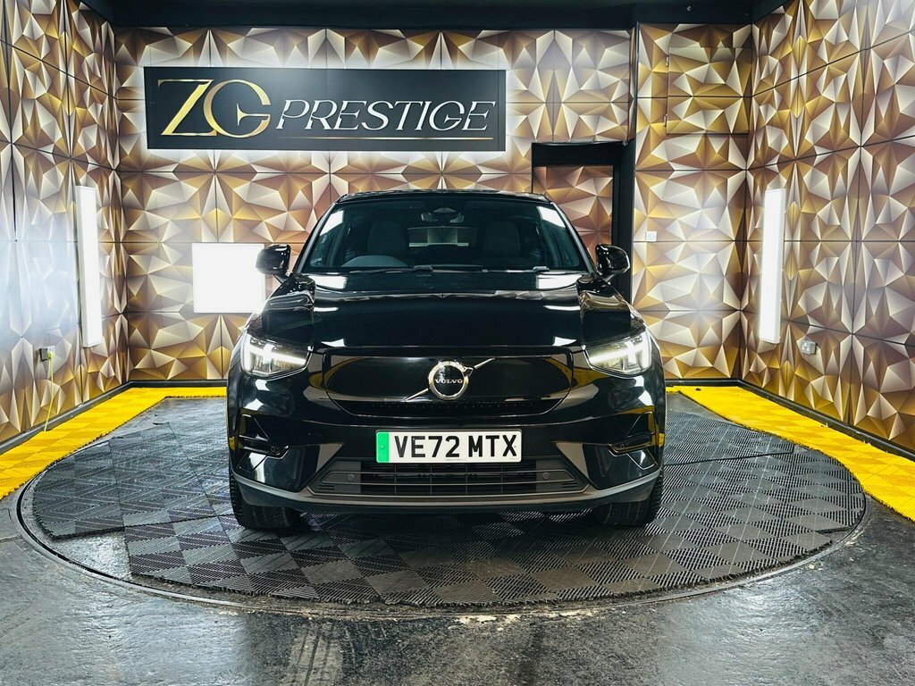 Volvo C40 Suv Black #2