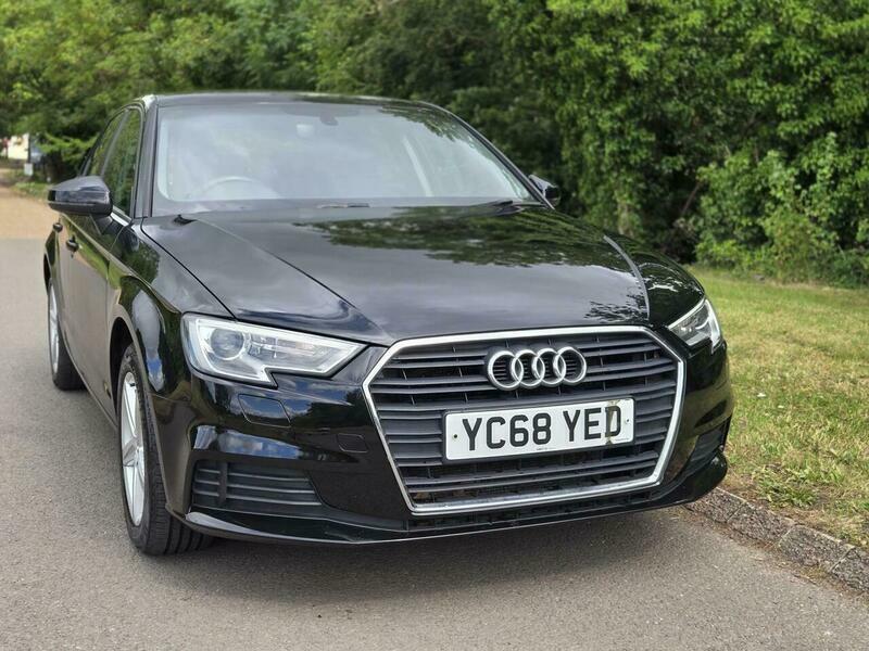 Audi A3 1.0 Tfsi 30 Se Technik Sportback Euro 6 Ss YC68YED Black #4